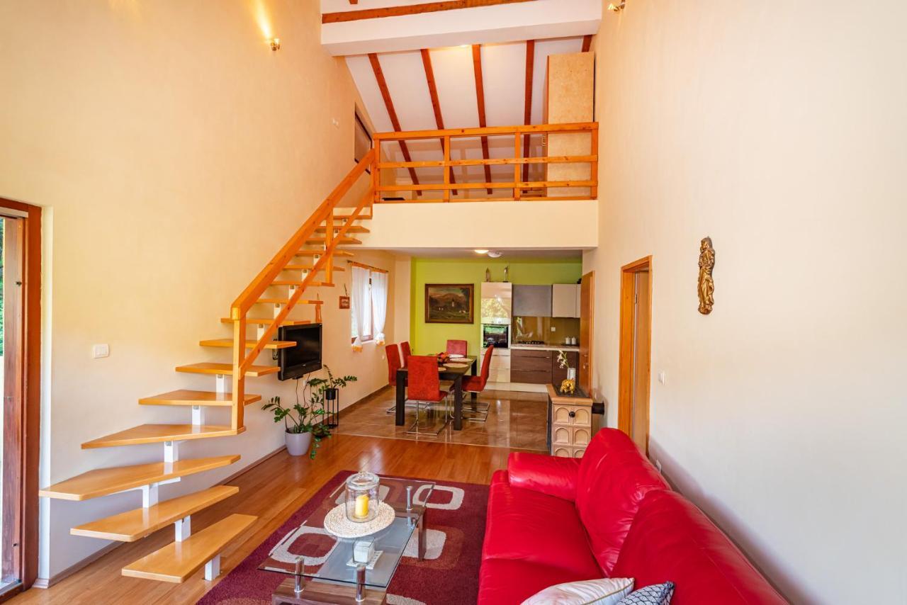 Apartments Maris Novigrad  Екстер'єр фото